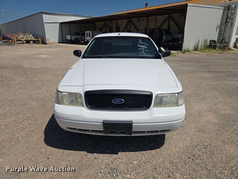 image for item EW0439 2010 Ford Crown Victoria Police Interceptor 