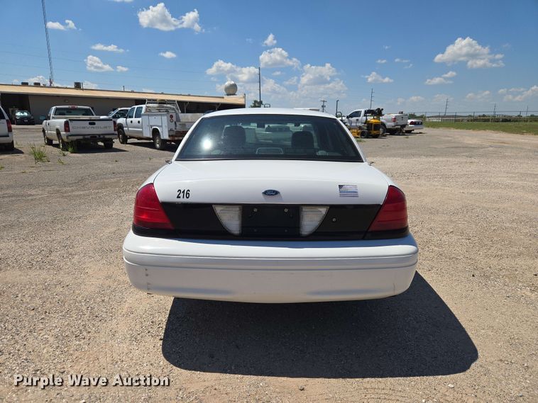 image for item EW0439 2010 Ford Crown Victoria Police Interceptor 