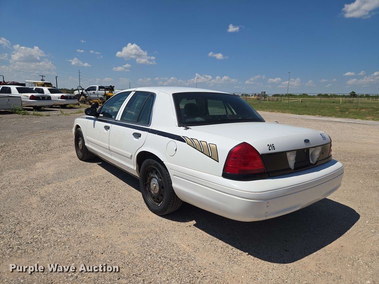 image for item EW0439 2010 Ford Crown Victoria Police Interceptor 