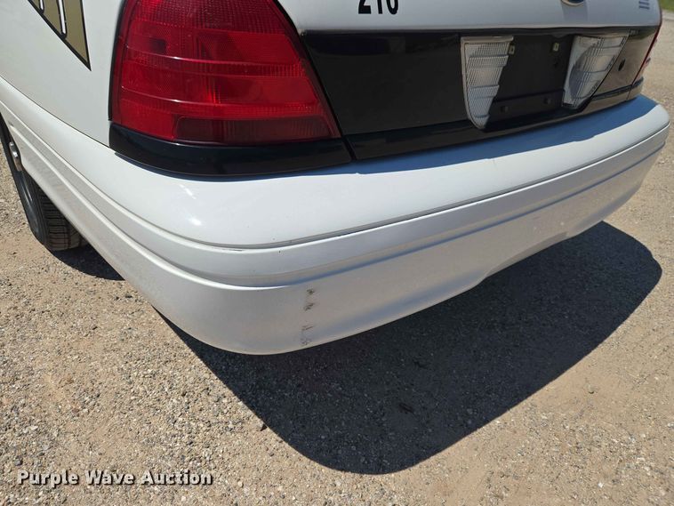 image for item EW0439 2010 Ford Crown Victoria Police Interceptor 