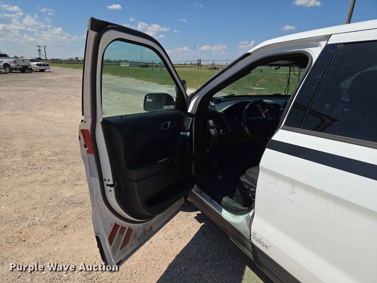 image for item EW0440 2016 Ford Explorer Police SUV