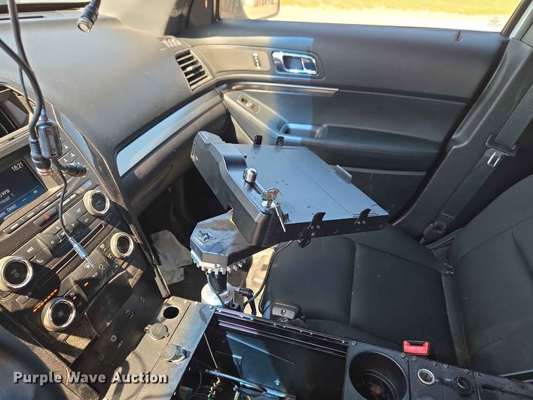 image for item EW0440 2016 Ford Explorer Police SUV