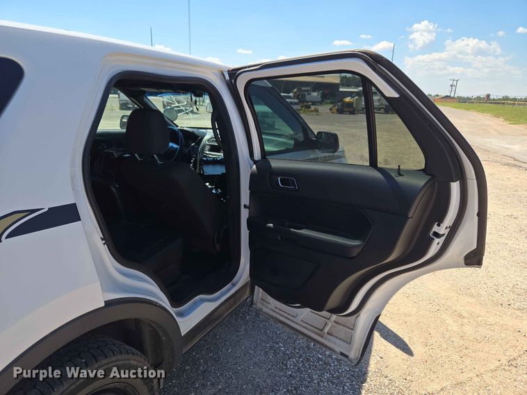 image for item EW0440 2016 Ford Explorer Police SUV