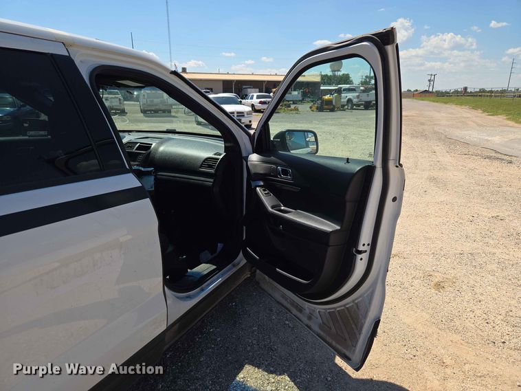 image for item EW0440 2016 Ford Explorer Police SUV