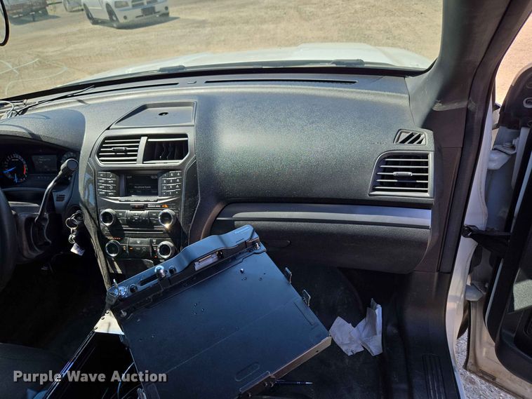 image for item EW0440 2016 Ford Explorer Police SUV