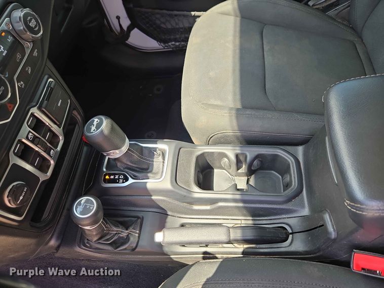 image for item EW0458 2020 Jeep Wrangler Unlimited Sahara SUV
