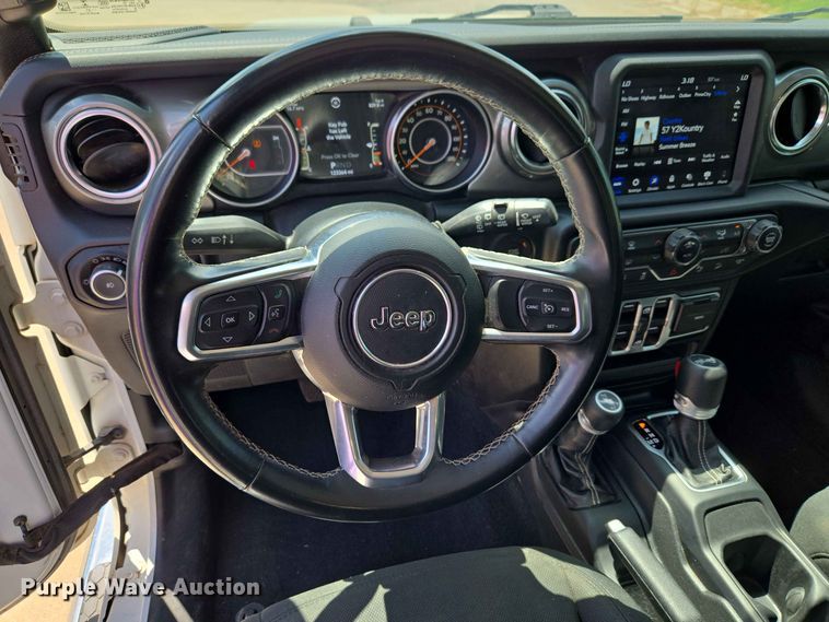 image for item EW0458 2020 Jeep Wrangler Unlimited Sahara SUV