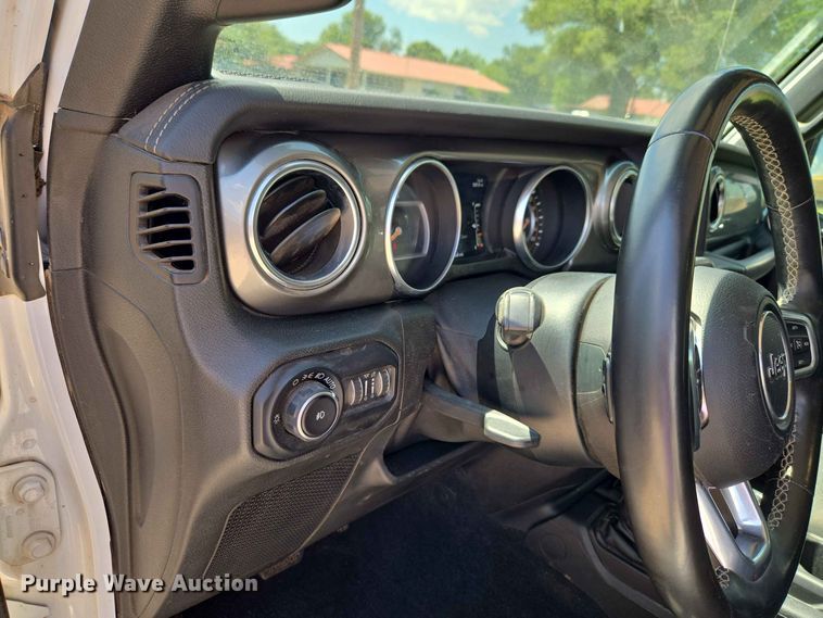 image for item EW0458 2020 Jeep Wrangler Unlimited Sahara SUV