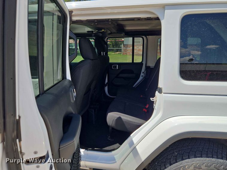 image for item EW0458 2020 Jeep Wrangler Unlimited Sahara SUV