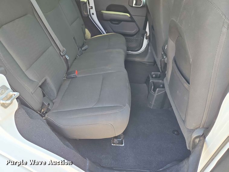image for item EW0458 2020 Jeep Wrangler Unlimited Sahara SUV