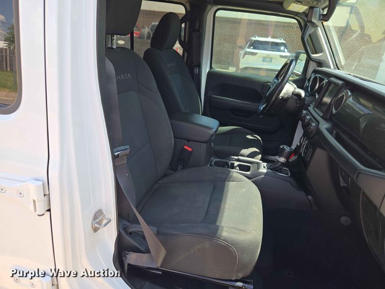 image for item EW0458 2020 Jeep Wrangler Unlimited Sahara SUV