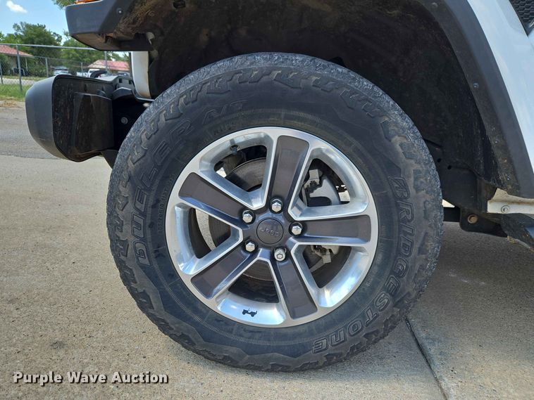 image for item EW0458 2020 Jeep Wrangler Unlimited Sahara SUV
