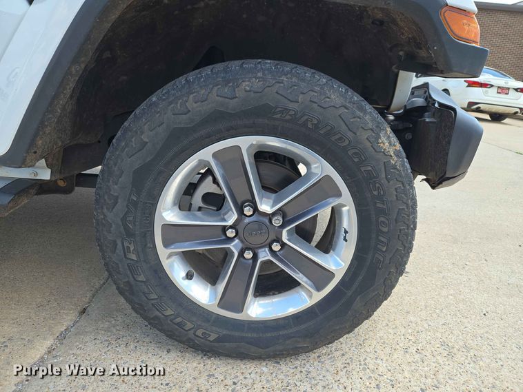 image for item EW0458 2020 Jeep Wrangler Unlimited Sahara SUV