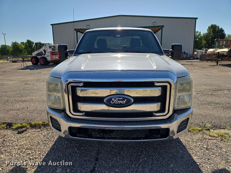 image for item EW0460 2011 Ford F250 Super Duty XL Ext. Cab pickup truck