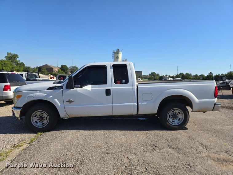 image for item EW0460 2011 Ford F250 Super Duty XL Ext. Cab pickup truck