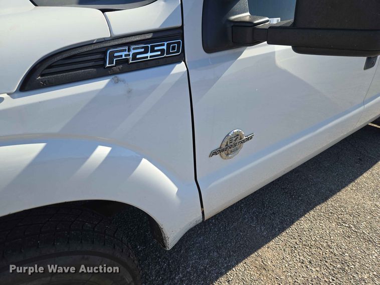 image for item EW0460 2011 Ford F250 Super Duty XL Ext. Cab pickup truck