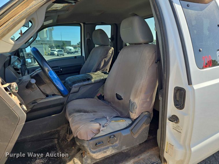 image for item EW0460 2011 Ford F250 Super Duty XL Ext. Cab pickup truck