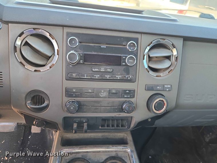 image for item EW0460 2011 Ford F250 Super Duty XL Ext. Cab pickup truck
