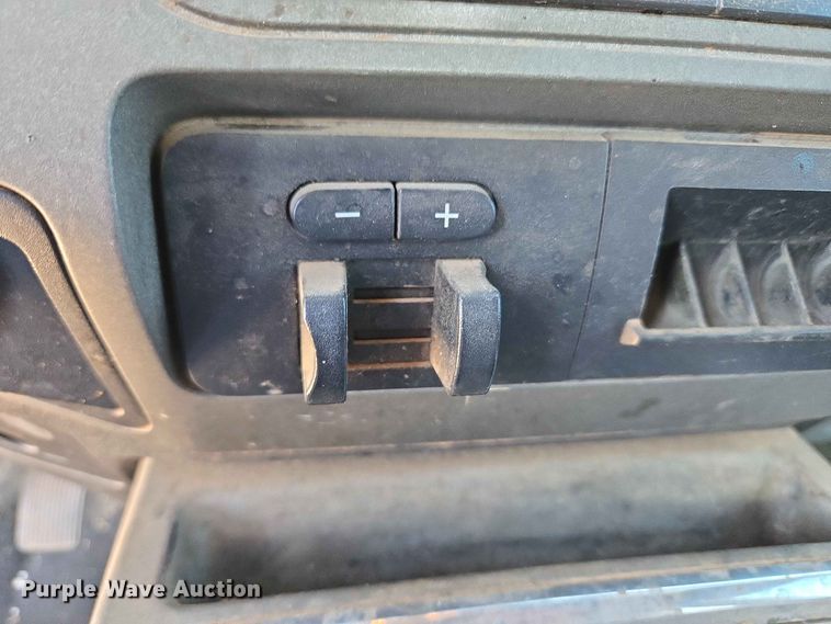 image for item EW0460 2011 Ford F250 Super Duty XL Ext. Cab pickup truck