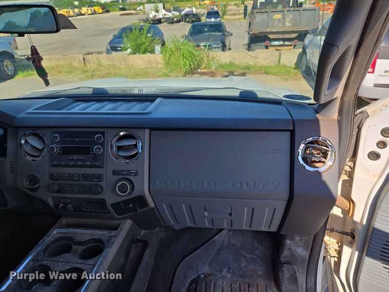 image for item EW0460 2011 Ford F250 Super Duty XL Ext. Cab pickup truck