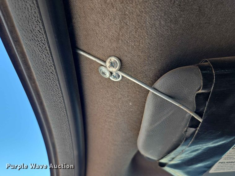 image for item EW0460 2011 Ford F250 Super Duty XL Ext. Cab pickup truck