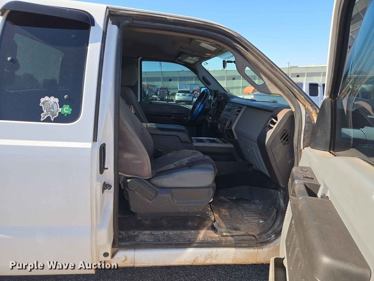 image for item EW0460 2011 Ford F250 Super Duty XL Ext. Cab pickup truck