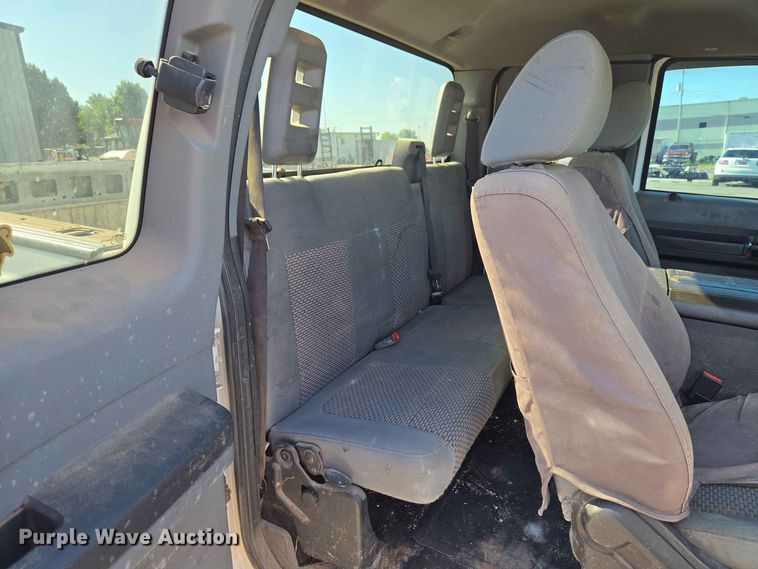 image for item EW0460 2011 Ford F250 Super Duty XL Ext. Cab pickup truck
