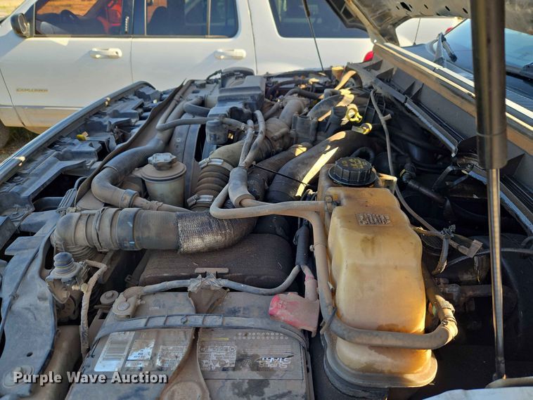 image for item EW0460 2011 Ford F250 Super Duty XL Ext. Cab pickup truck