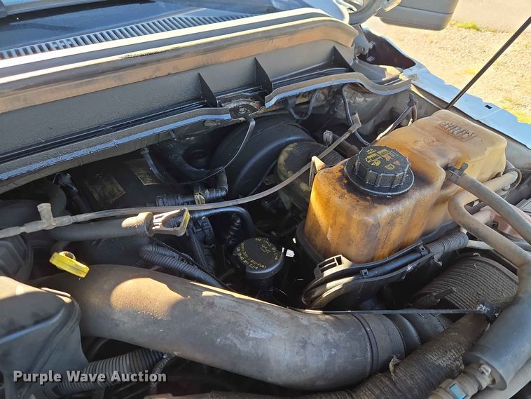 image for item EW0460 2011 Ford F250 Super Duty XL Ext. Cab pickup truck