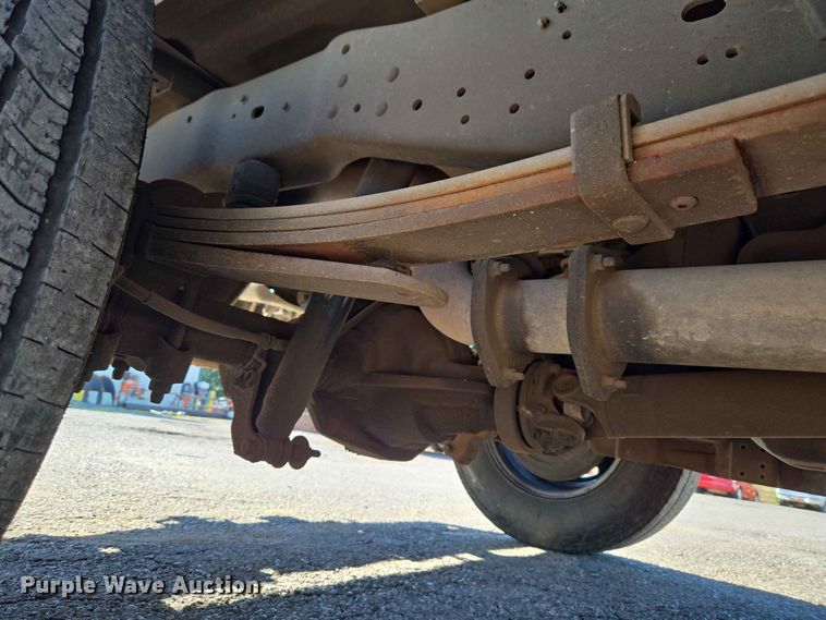 image for item EW0460 2011 Ford F250 Super Duty XL Ext. Cab pickup truck