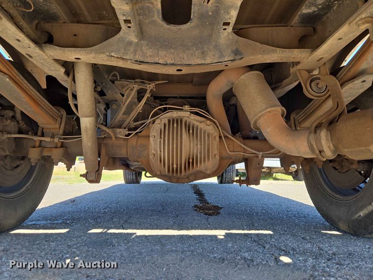 image for item EW0460 2011 Ford F250 Super Duty XL Ext. Cab pickup truck
