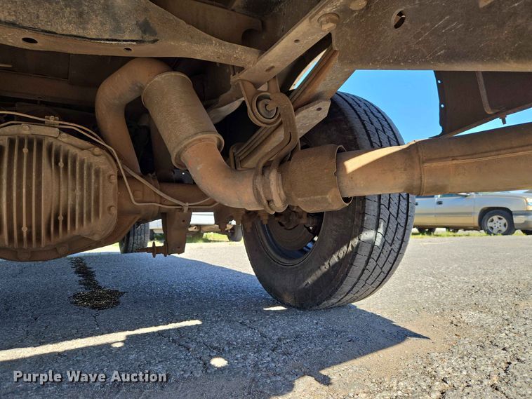 image for item EW0460 2011 Ford F250 Super Duty XL Ext. Cab pickup truck