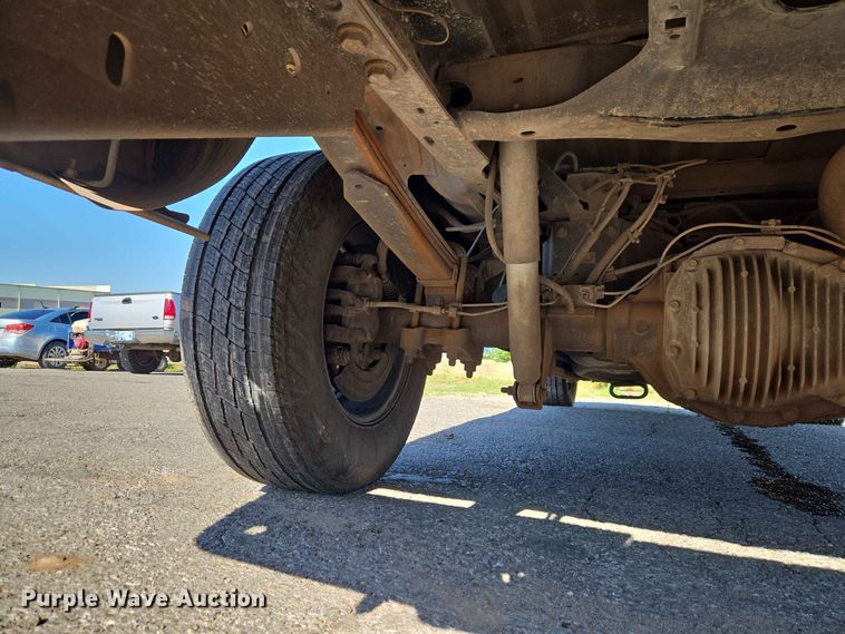 image for item EW0460 2011 Ford F250 Super Duty XL Ext. Cab pickup truck