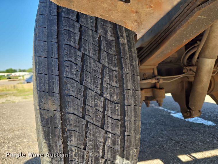 image for item EW0460 2011 Ford F250 Super Duty XL Ext. Cab pickup truck