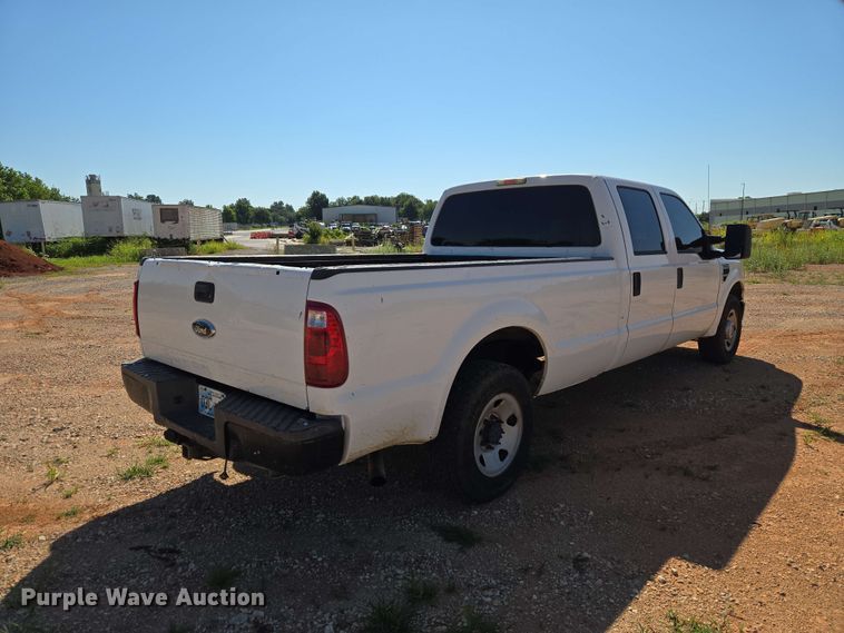 image for item EW0461 2009 Ford F-250 Crew Cab pickup truck