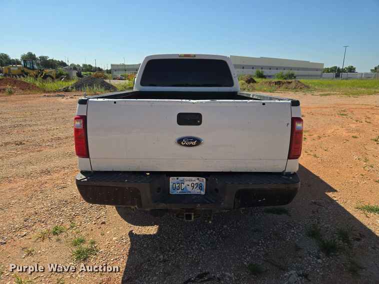 image for item EW0461 2009 Ford F-250 Crew Cab pickup truck