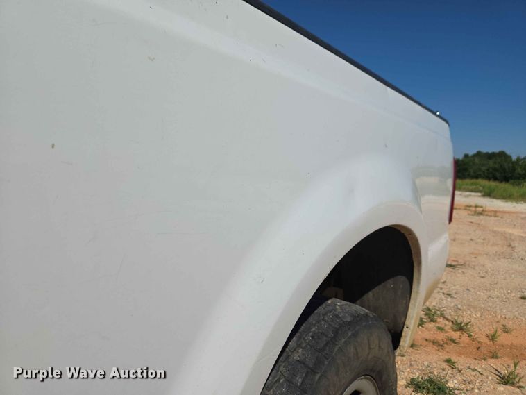 image for item EW0461 2009 Ford F-250 Crew Cab pickup truck