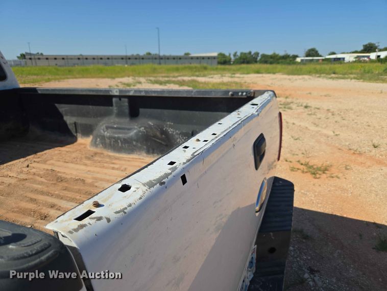 image for item EW0461 2009 Ford F-250 Crew Cab pickup truck