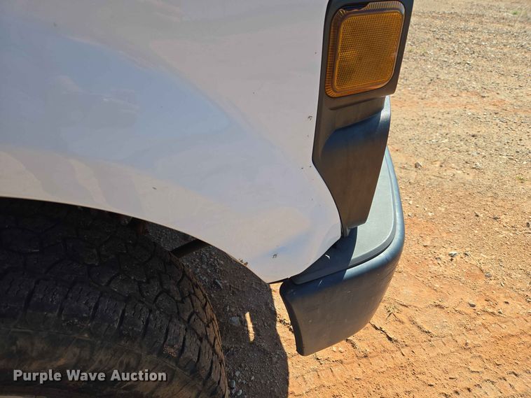 image for item EW0461 2009 Ford F-250 Crew Cab pickup truck