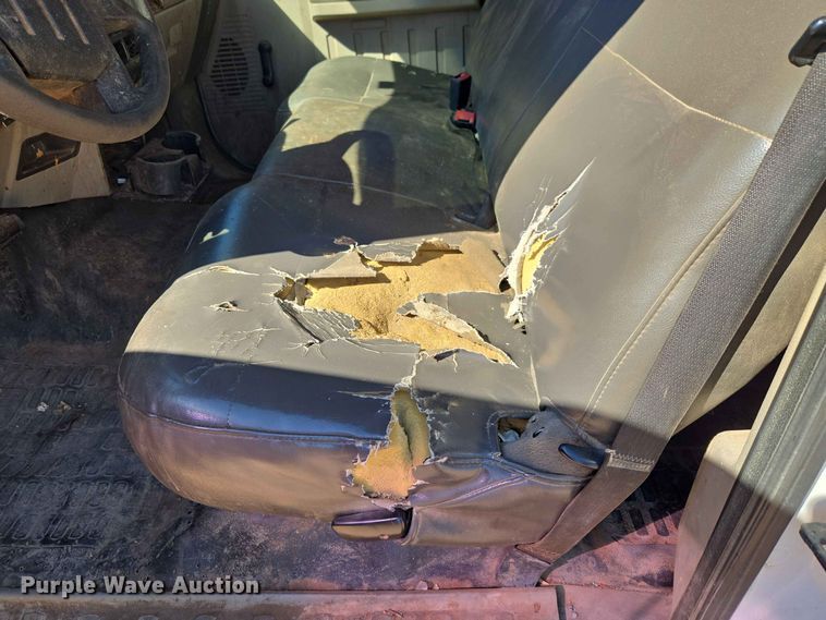 image for item EW0461 2009 Ford F-250 Crew Cab pickup truck