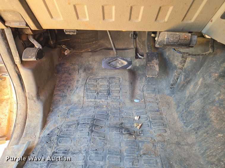 image for item EW0461 2009 Ford F-250 Crew Cab pickup truck