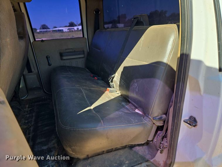 image for item EW0461 2009 Ford F-250 Crew Cab pickup truck