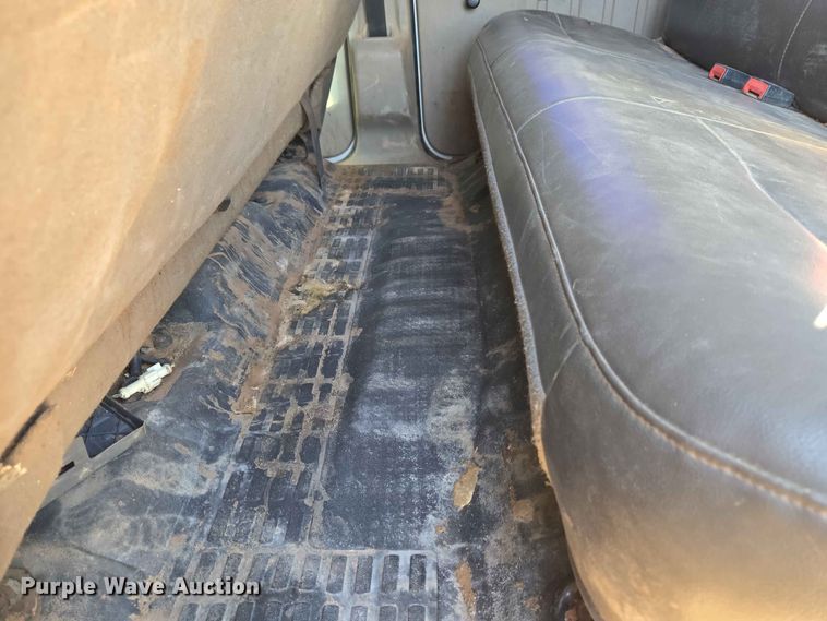 image for item EW0461 2009 Ford F-250 Crew Cab pickup truck
