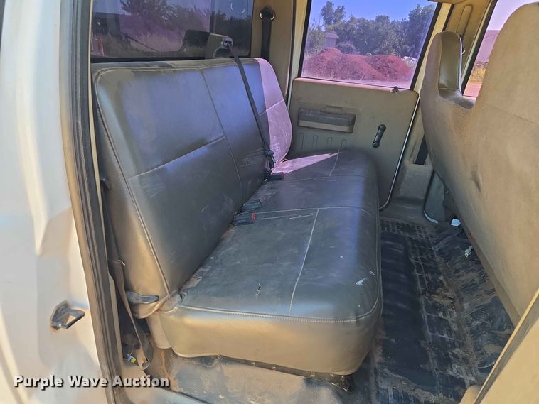 image for item EW0461 2009 Ford F-250 Crew Cab pickup truck