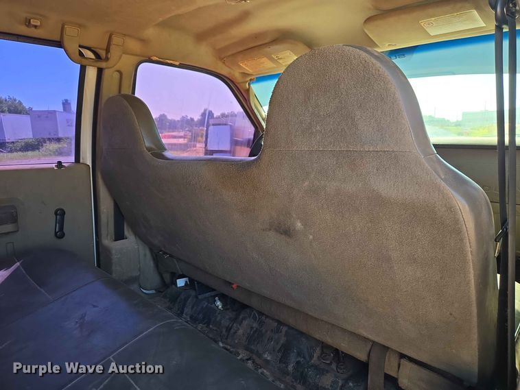 image for item EW0461 2009 Ford F-250 Crew Cab pickup truck