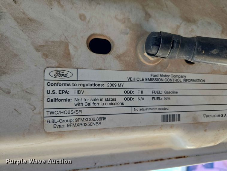 image for item EW0461 2009 Ford F-250 Crew Cab pickup truck