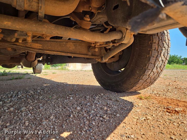image for item EW0461 2009 Ford F-250 Crew Cab pickup truck