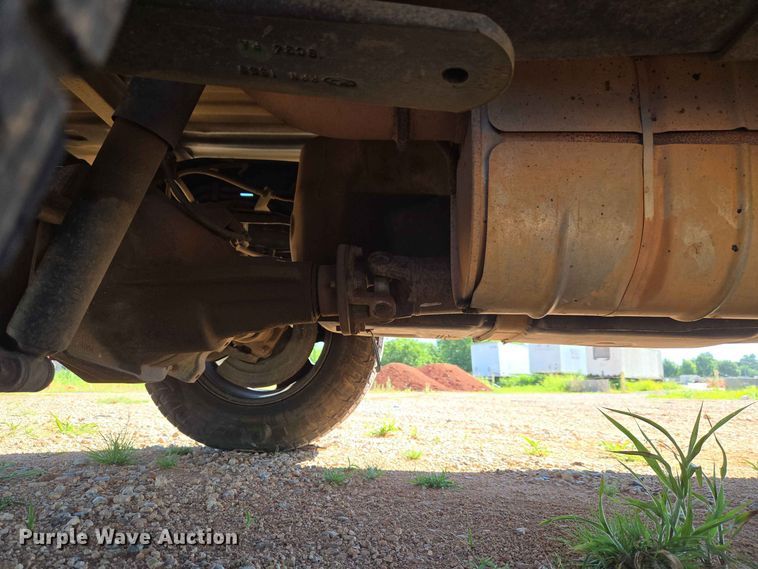 image for item EW0461 2009 Ford F-250 Crew Cab pickup truck