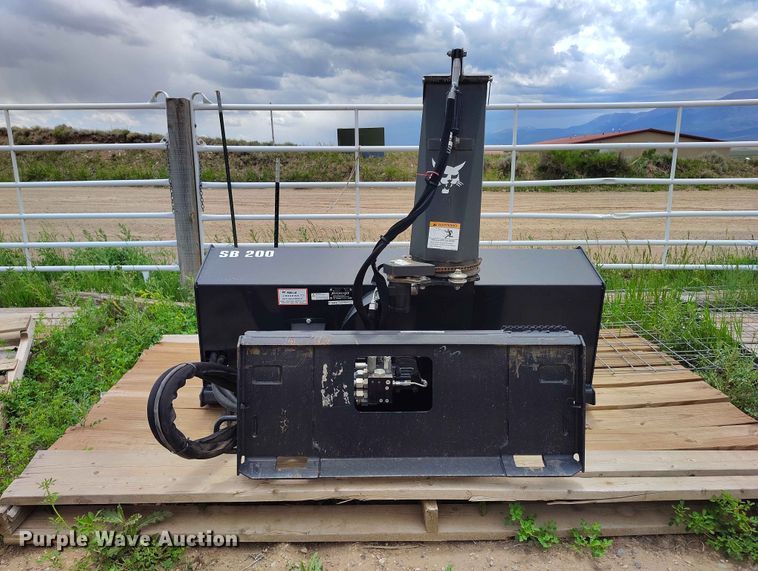 image for item EW1025 2019 Bobcat SB200 skid steer snow blower