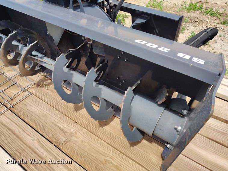 image for item EW1025 2019 Bobcat SB200 skid steer snow blower